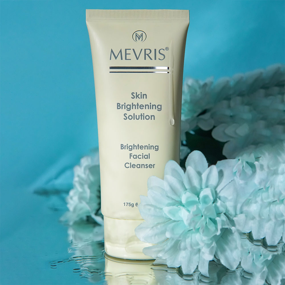 MEVRIS Glowing Facial Cleanser